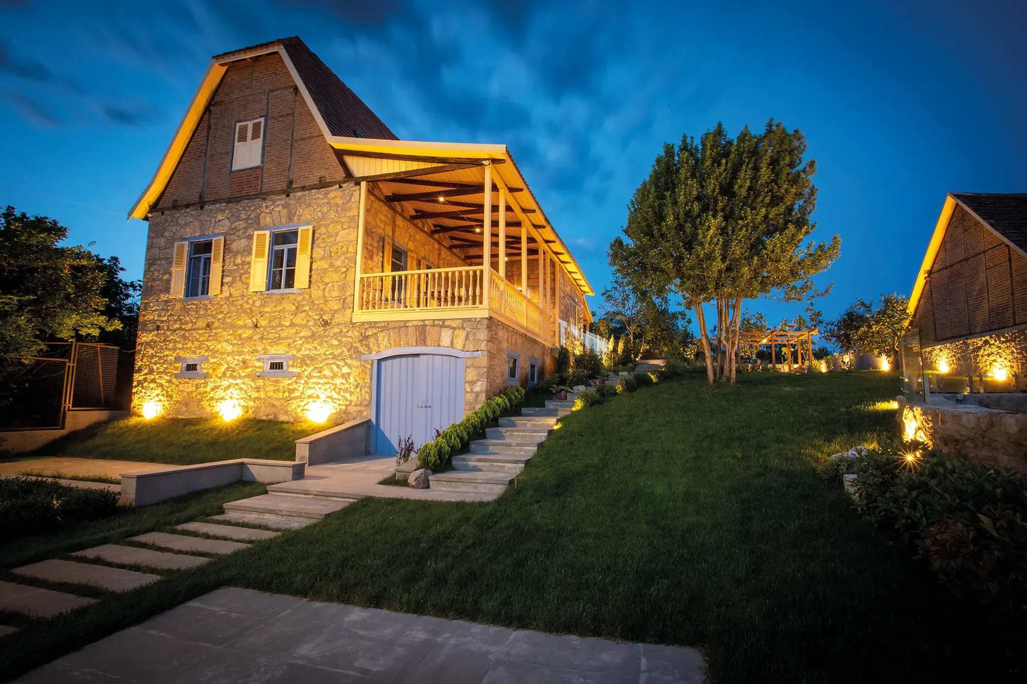 Small artisan wineries in Georgia